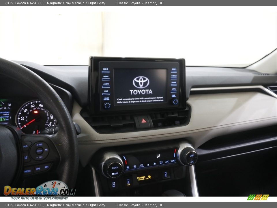 2019 Toyota RAV4 XLE Magnetic Gray Metallic / Light Gray Photo #9