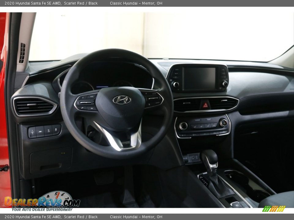 Dashboard of 2020 Hyundai Santa Fe SE AWD Photo #6