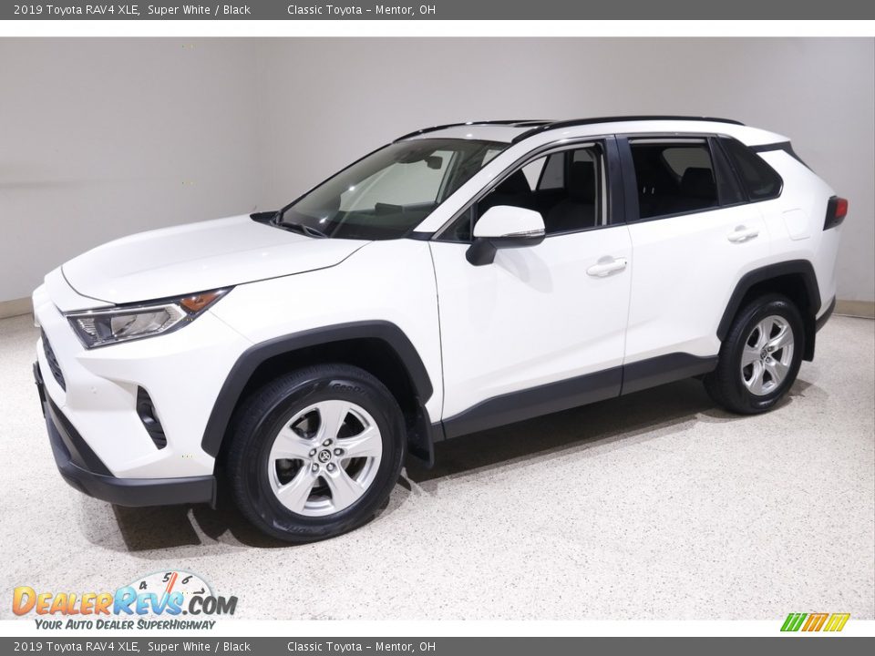 2019 Toyota RAV4 XLE Super White / Black Photo #3