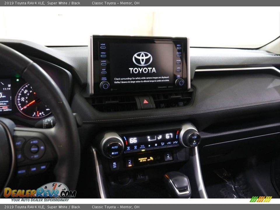 2019 Toyota RAV4 XLE Super White / Black Photo #9