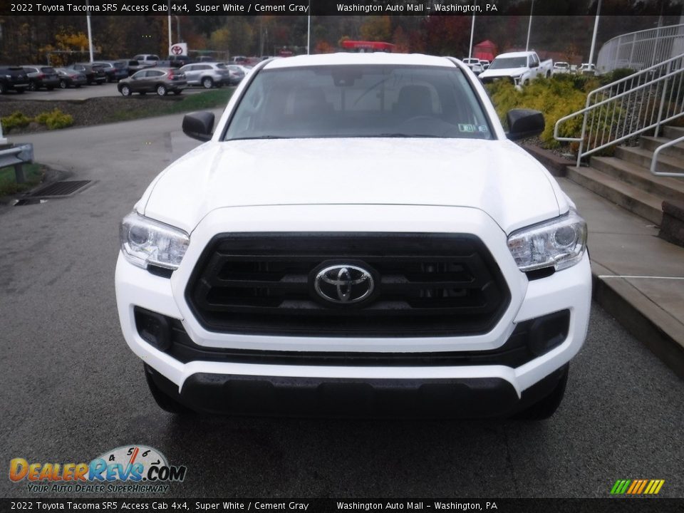 2022 Toyota Tacoma SR5 Access Cab 4x4 Super White / Cement Gray Photo #15