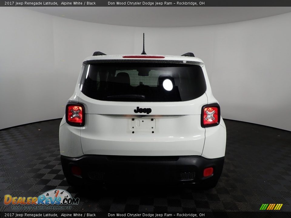 2017 Jeep Renegade Latitude Alpine White / Black Photo #8