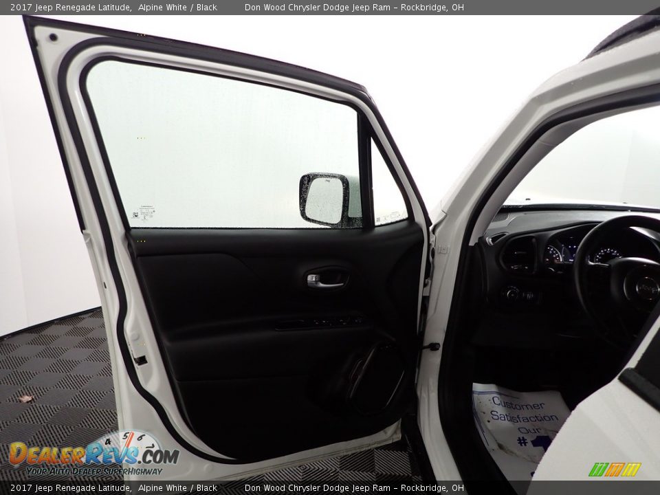 2017 Jeep Renegade Latitude Alpine White / Black Photo #12