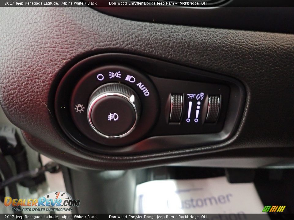 2017 Jeep Renegade Latitude Alpine White / Black Photo #16