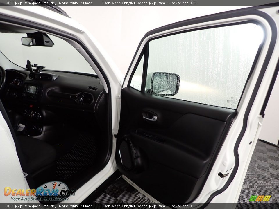 2017 Jeep Renegade Latitude Alpine White / Black Photo #27