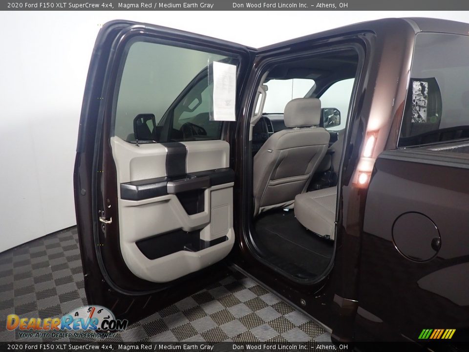 2020 Ford F150 XLT SuperCrew 4x4 Magma Red / Medium Earth Gray Photo #33