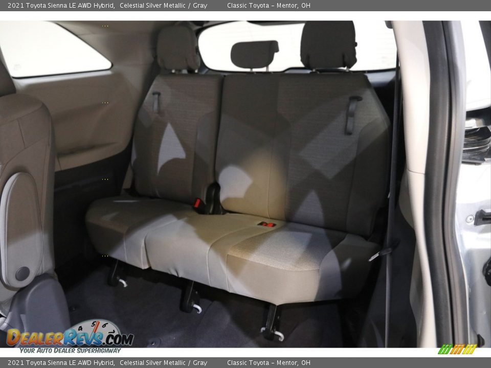 2021 Toyota Sienna LE AWD Hybrid Celestial Silver Metallic / Gray Photo #20