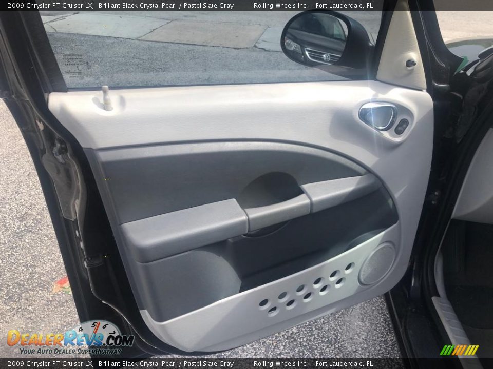 2009 Chrysler PT Cruiser LX Brilliant Black Crystal Pearl / Pastel Slate Gray Photo #30