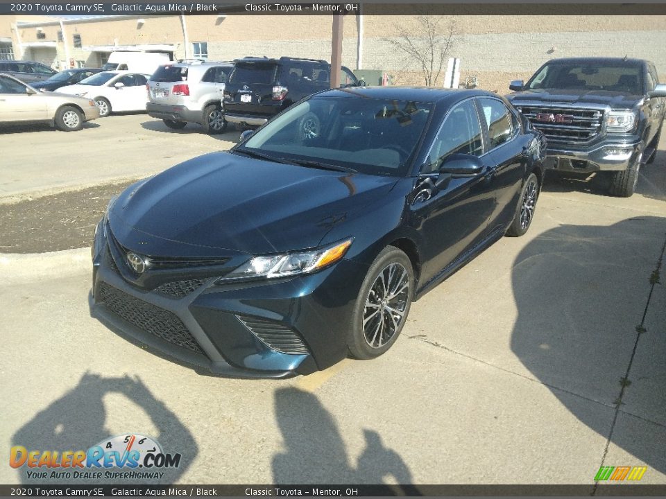 2020 Toyota Camry SE Galactic Aqua Mica / Black Photo #1