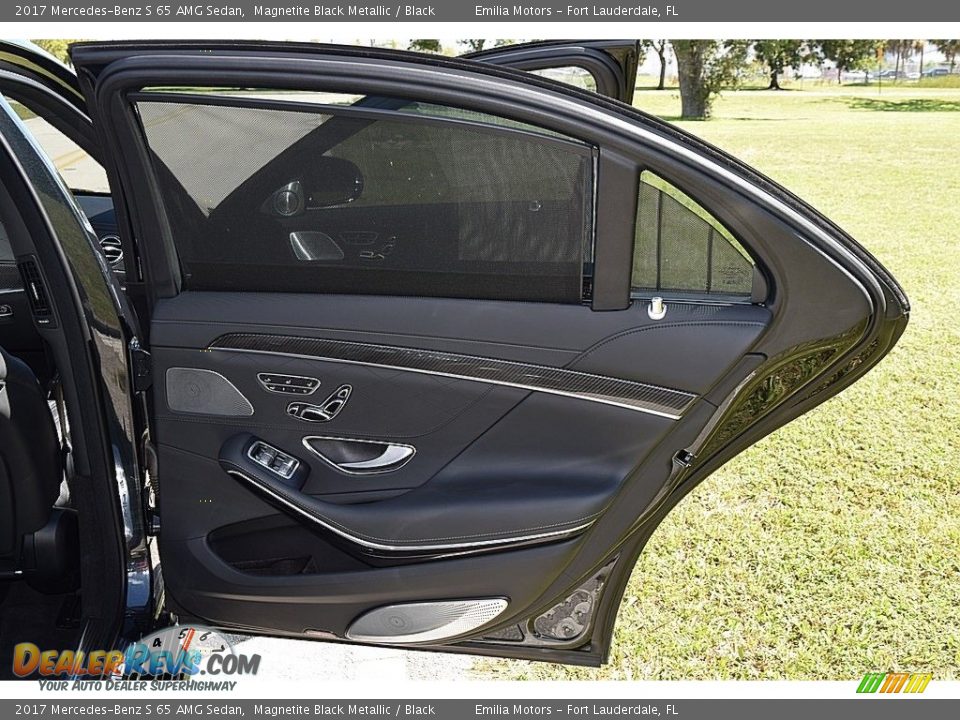 Door Panel of 2017 Mercedes-Benz S 65 AMG Sedan Photo #35