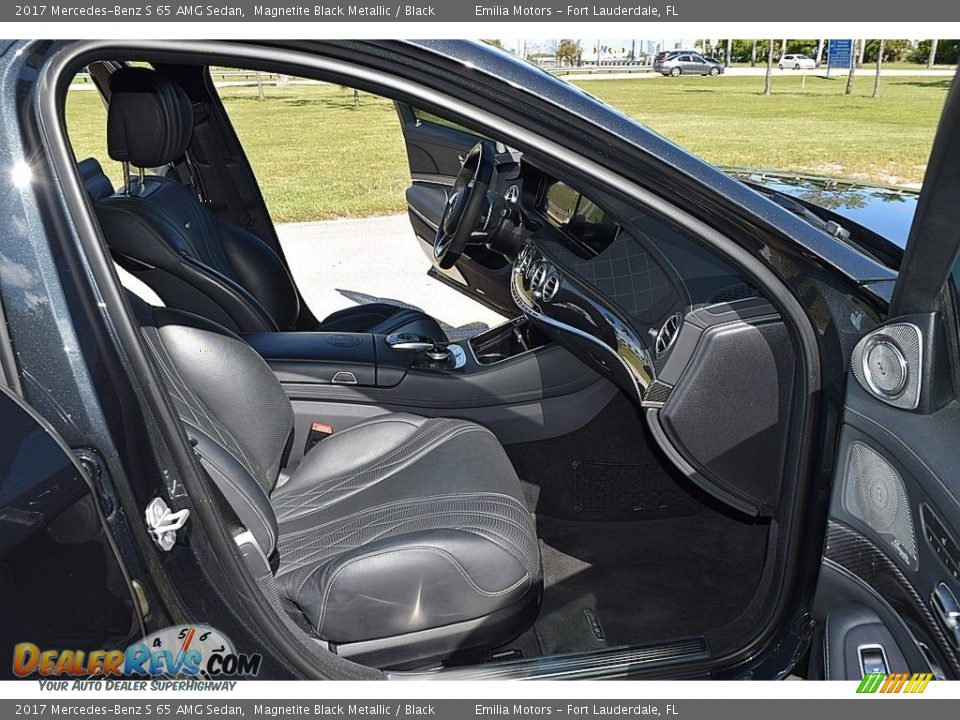 Front Seat of 2017 Mercedes-Benz S 65 AMG Sedan Photo #40