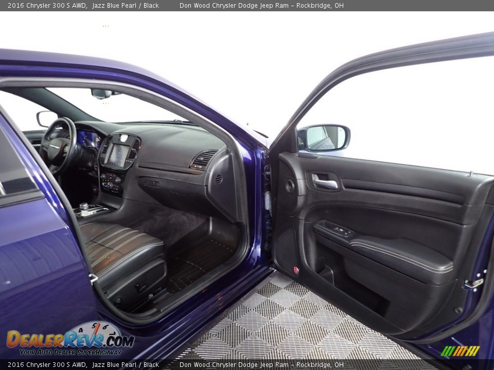 2016 Chrysler 300 S AWD Jazz Blue Pearl / Black Photo #28