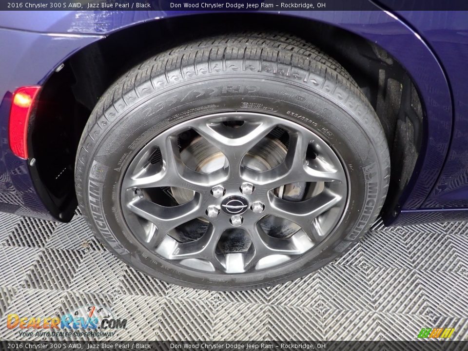 2016 Chrysler 300 S AWD Jazz Blue Pearl / Black Photo #33