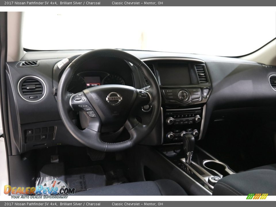 Dashboard of 2017 Nissan Pathfinder SV 4x4 Photo #6