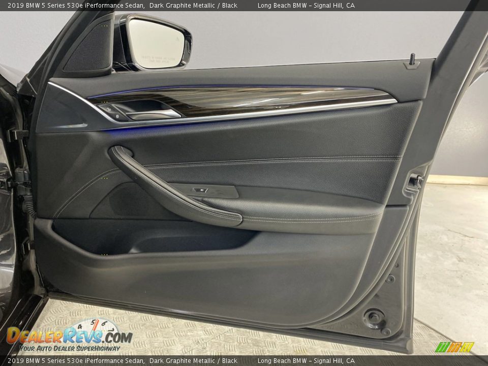 2019 BMW 5 Series 530e iPerformance Sedan Dark Graphite Metallic / Black Photo #31