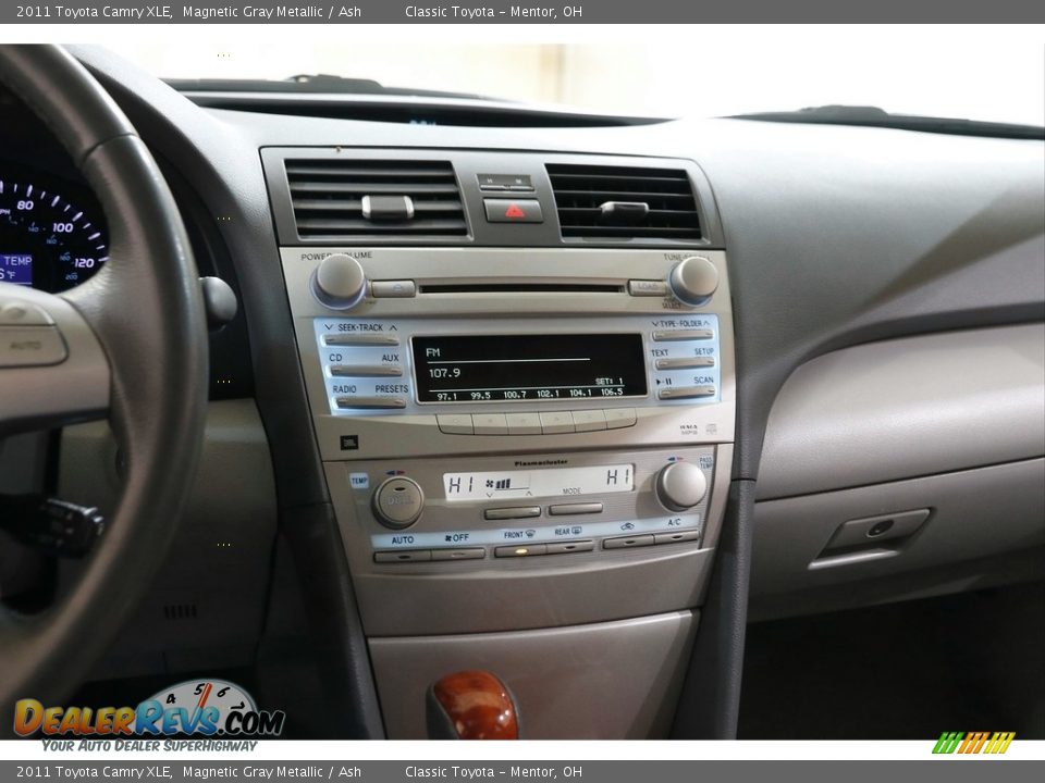 2011 Toyota Camry XLE Magnetic Gray Metallic / Ash Photo #10