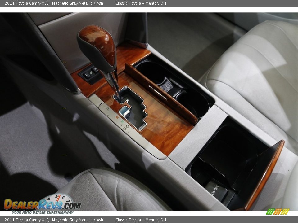 2011 Toyota Camry XLE Magnetic Gray Metallic / Ash Photo #13