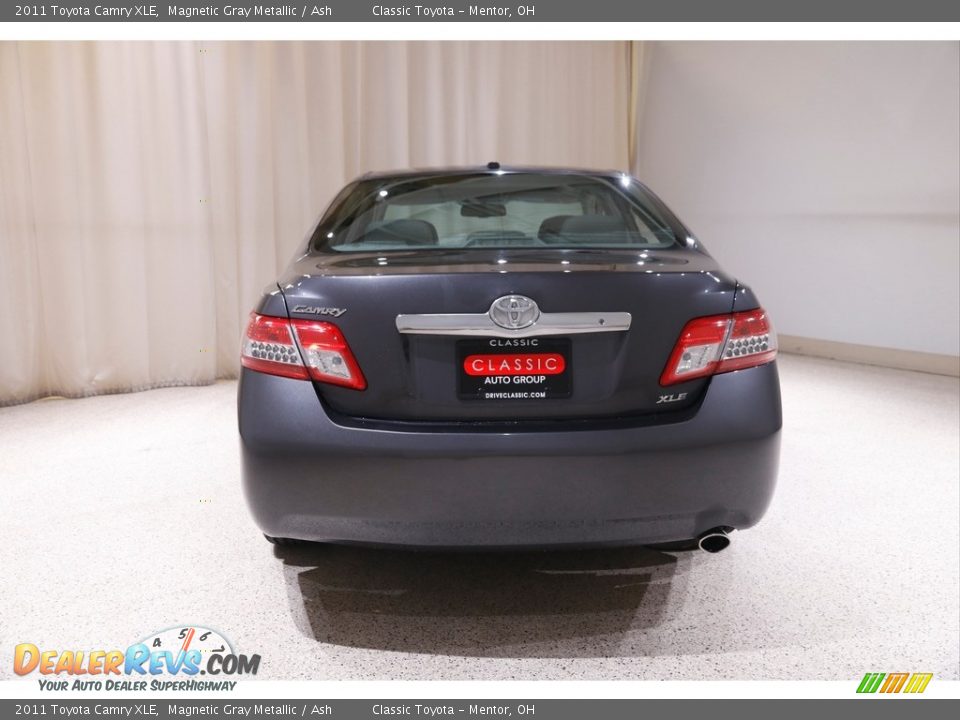 2011 Toyota Camry XLE Magnetic Gray Metallic / Ash Photo #19