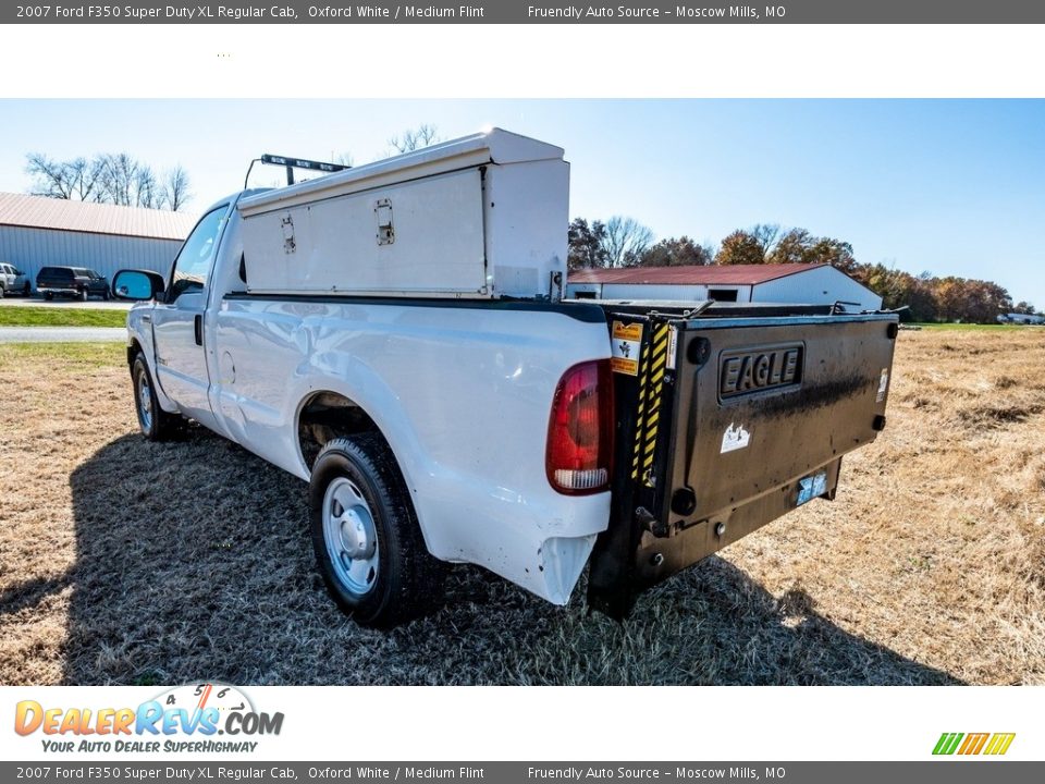 2007 Ford F350 Super Duty XL Regular Cab Oxford White / Medium Flint Photo #6