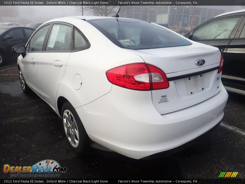 2013 Ford Fiesta SE Sedan Oxford White / Charcoal Black/Light Stone Photo #2