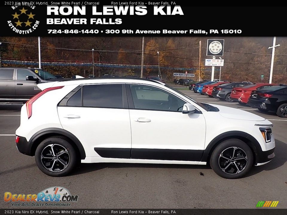 2023 Kia Niro EX Hybrid Snow White Pearl / Charcoal Photo #1