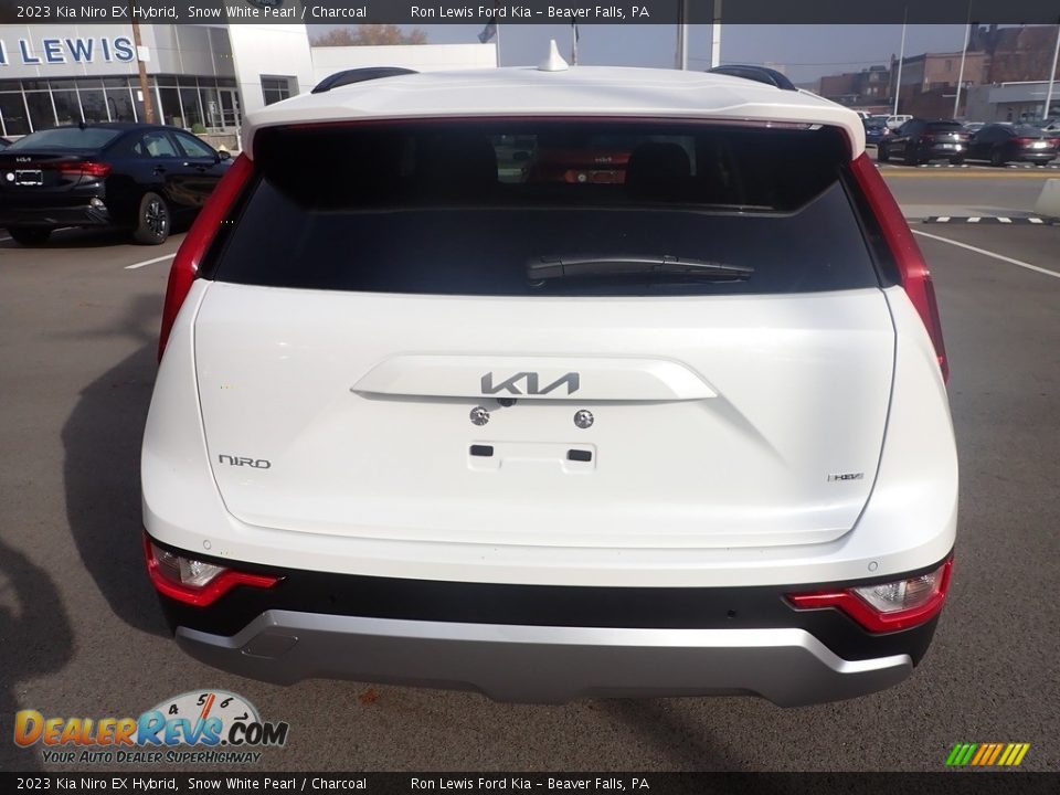 2023 Kia Niro EX Hybrid Snow White Pearl / Charcoal Photo #7