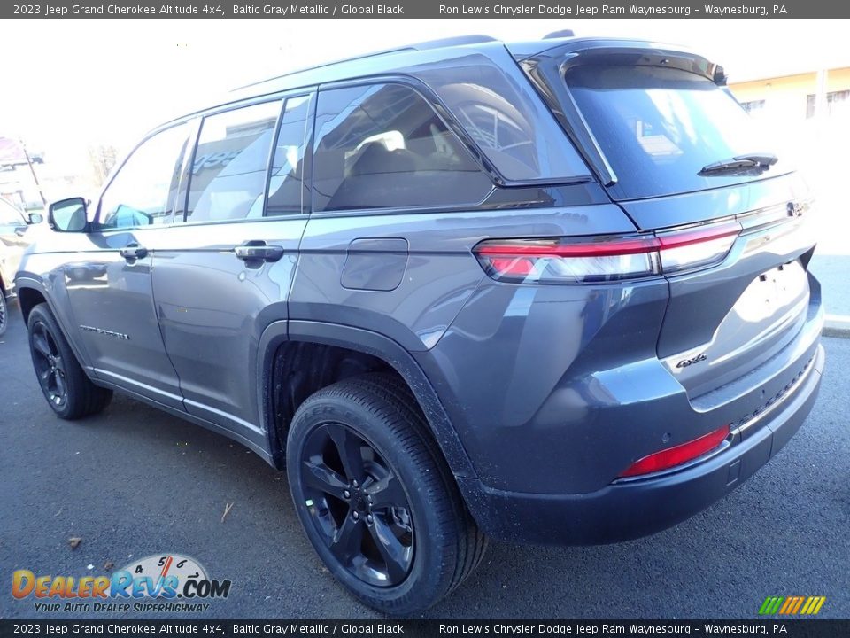 2023 Jeep Grand Cherokee Altitude 4x4 Baltic Gray Metallic / Global Black Photo #2