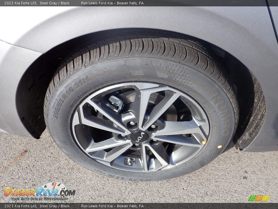 2023 Kia Forte LXS Steel Gray / Black Photo #9