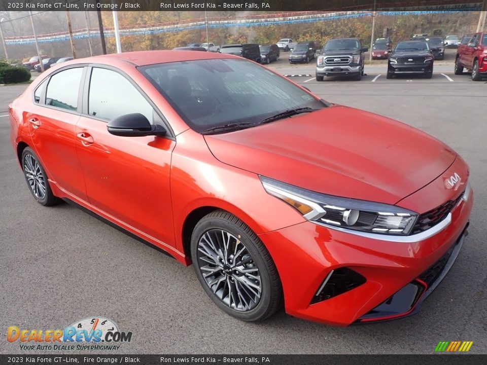 Front 3/4 View of 2023 Kia Forte GT-Line Photo #2