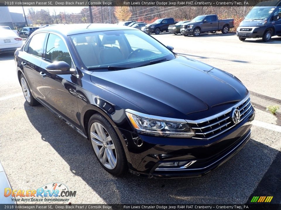 2018 Volkswagen Passat SE Deep Black Pearl / Cornsilk Beige Photo #2