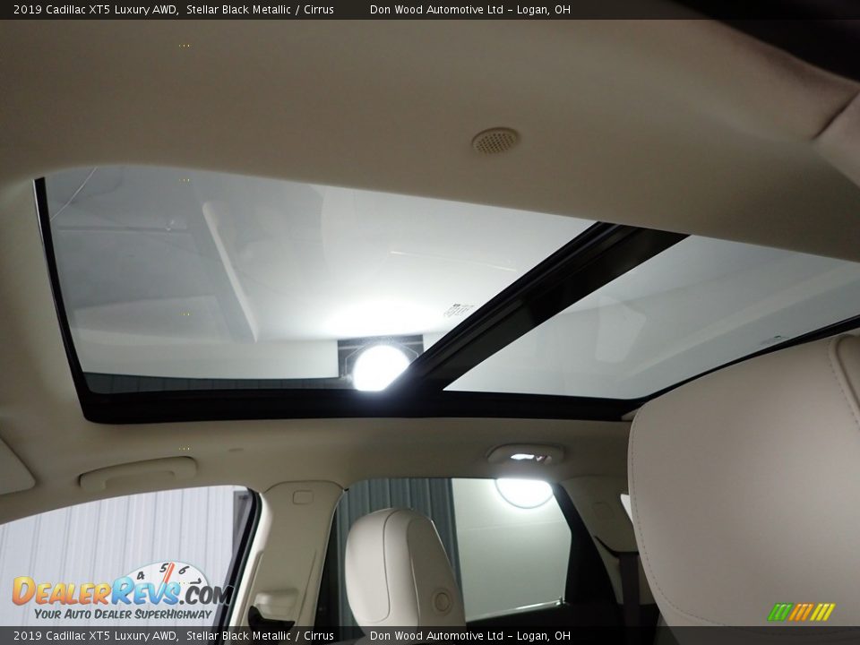 2019 Cadillac XT5 Luxury AWD Stellar Black Metallic / Cirrus Photo #5