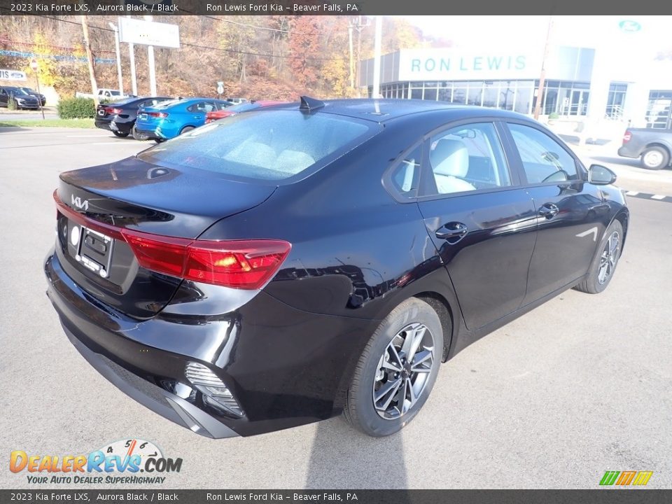 2023 Kia Forte LXS Aurora Black / Black Photo #8