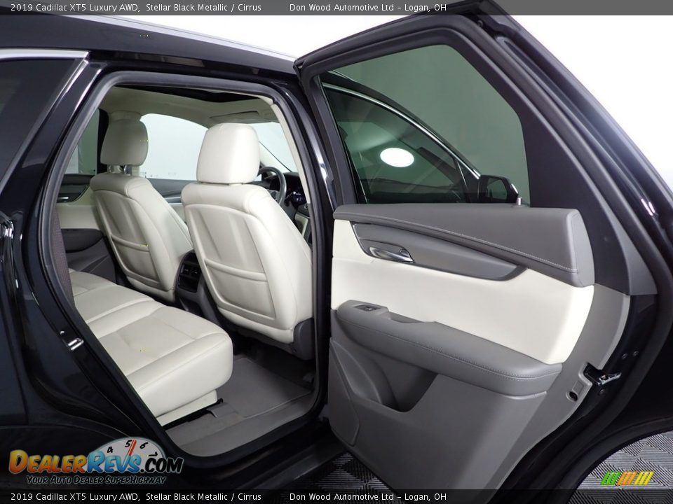 2019 Cadillac XT5 Luxury AWD Stellar Black Metallic / Cirrus Photo #29