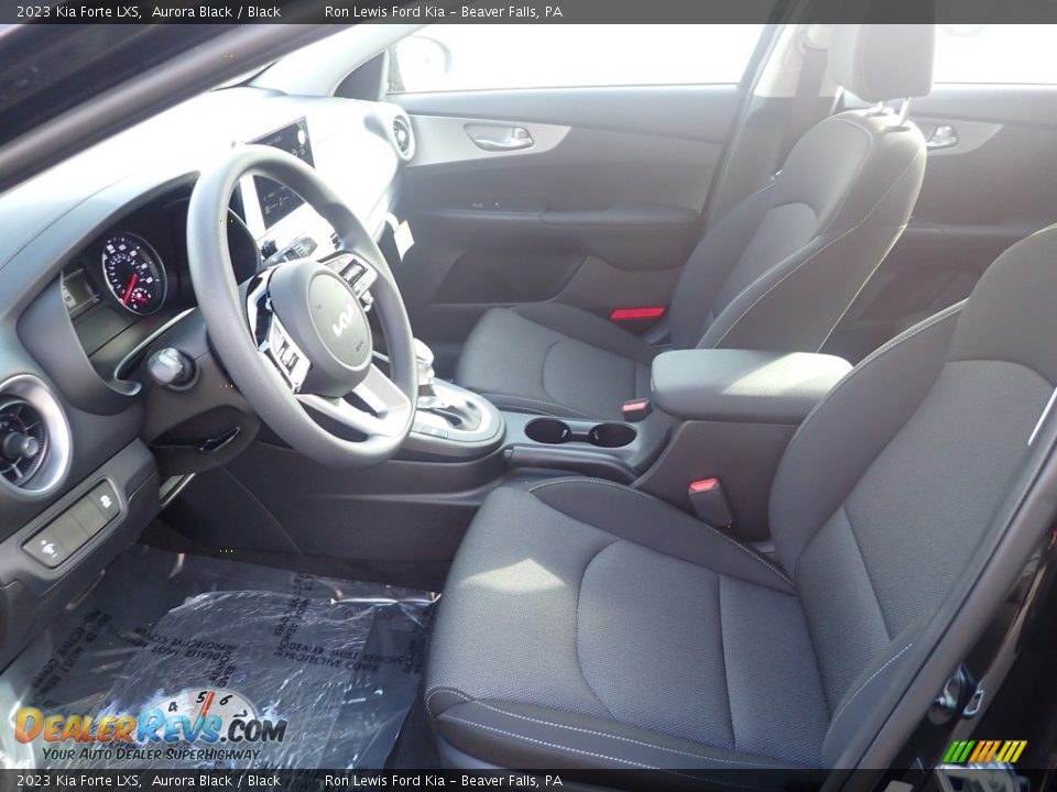 2023 Kia Forte LXS Aurora Black / Black Photo #13
