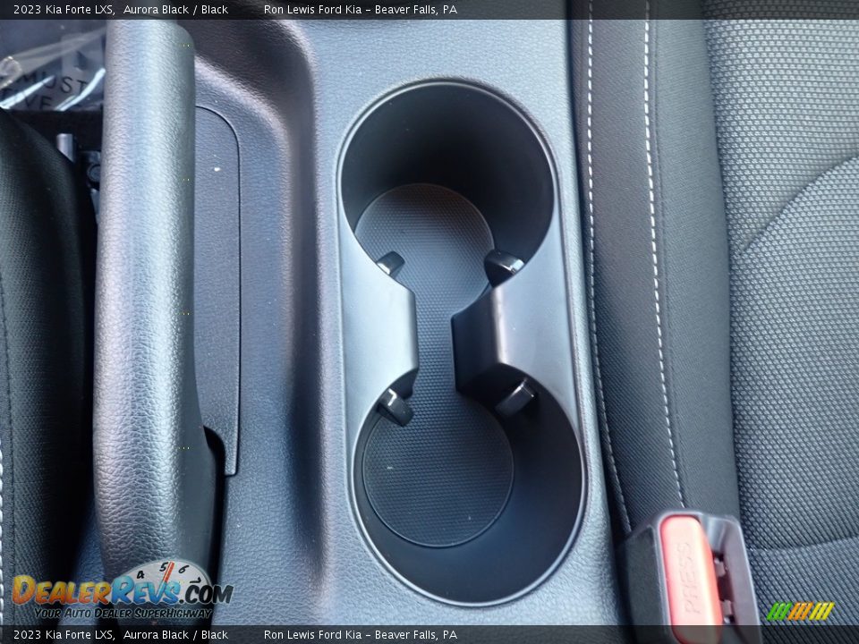 2023 Kia Forte LXS Aurora Black / Black Photo #17