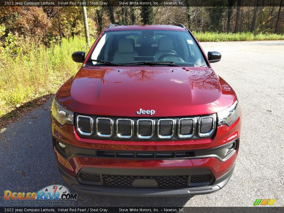 2022 Jeep Compass Latitude Velvet Red Pearl / Steel Gray Photo #3