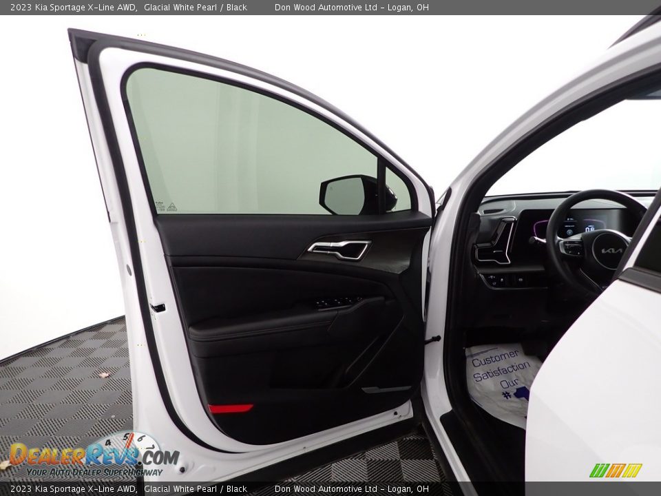 2023 Kia Sportage X-Line AWD Glacial White Pearl / Black Photo #14