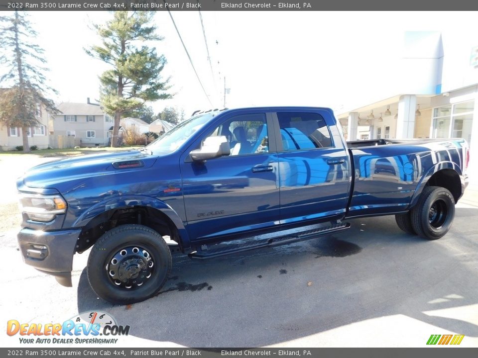 2022 Ram 3500 Laramie Crew Cab 4x4 Patriot Blue Pearl / Black Photo #10