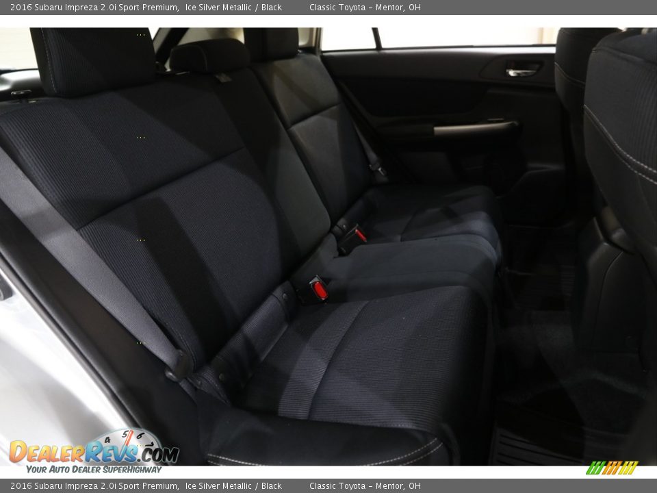 2016 Subaru Impreza 2.0i Sport Premium Ice Silver Metallic / Black Photo #17