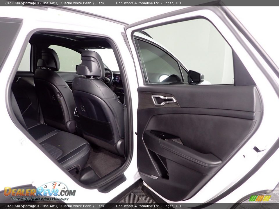 2023 Kia Sportage X-Line AWD Glacial White Pearl / Black Photo #31