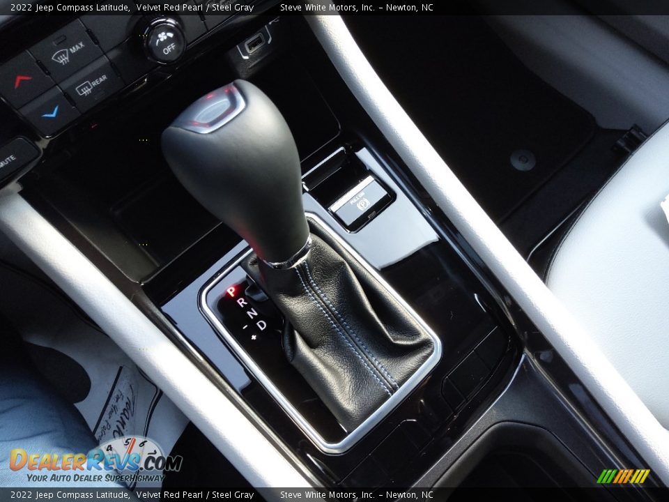 2022 Jeep Compass Latitude Shifter Photo #24