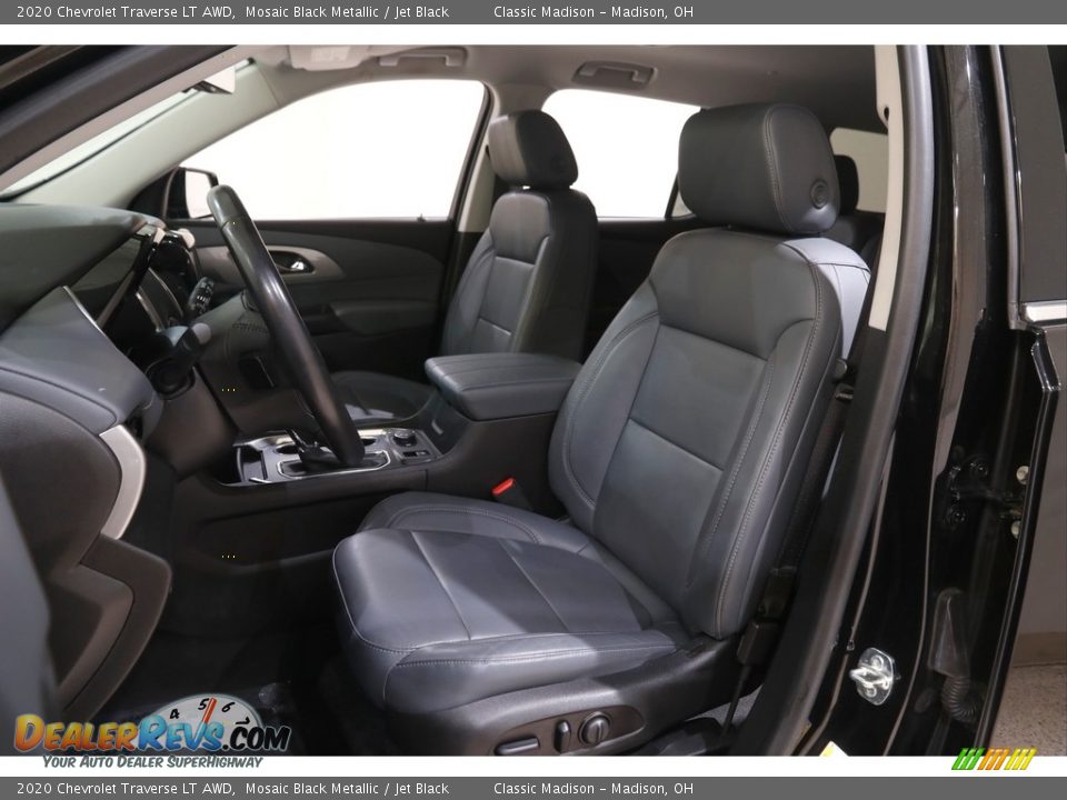 2020 Chevrolet Traverse LT AWD Mosaic Black Metallic / Jet Black Photo #5