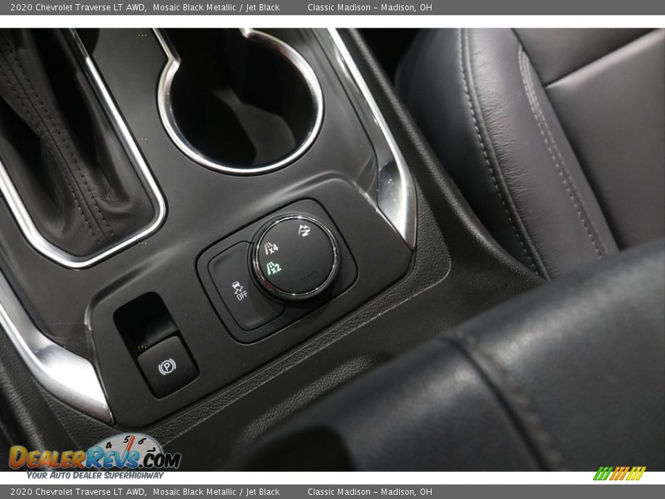 2020 Chevrolet Traverse LT AWD Mosaic Black Metallic / Jet Black Photo #16