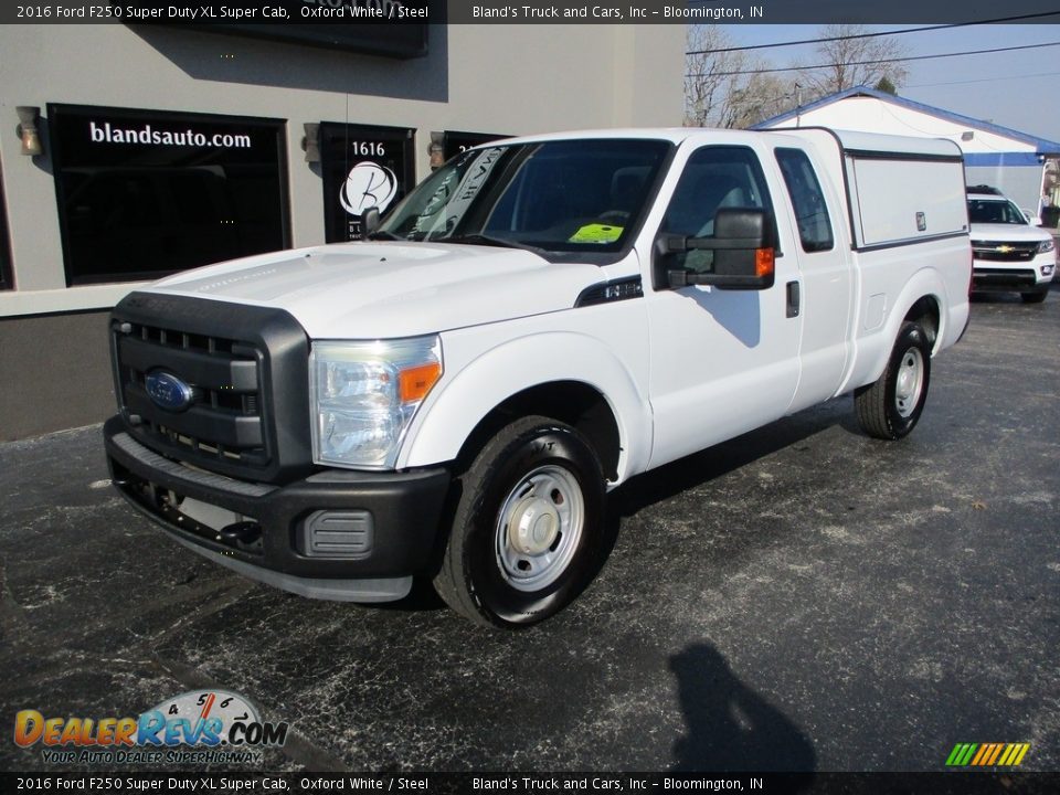 2016 Ford F250 Super Duty XL Super Cab Oxford White / Steel Photo #2