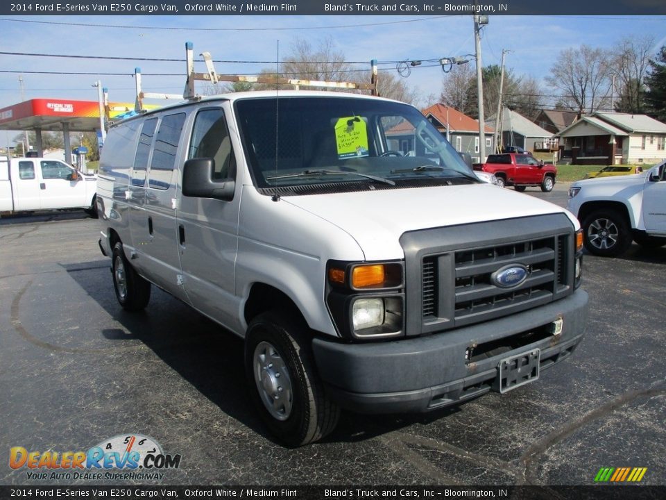 2014 Ford E-Series Van E250 Cargo Van Oxford White / Medium Flint Photo #5