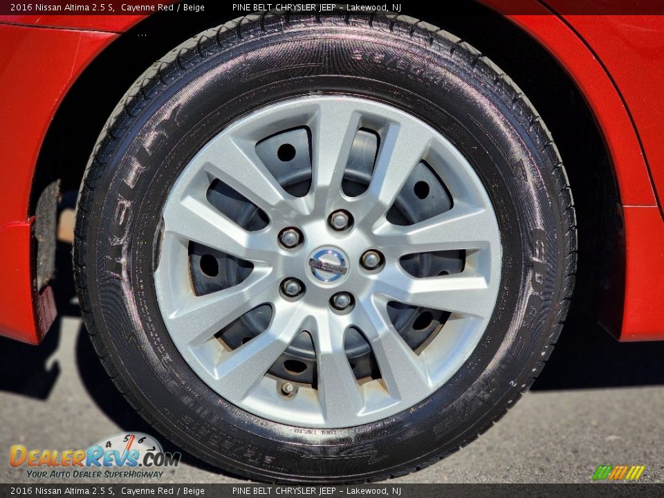 2016 Nissan Altima 2.5 S Cayenne Red / Beige Photo #24