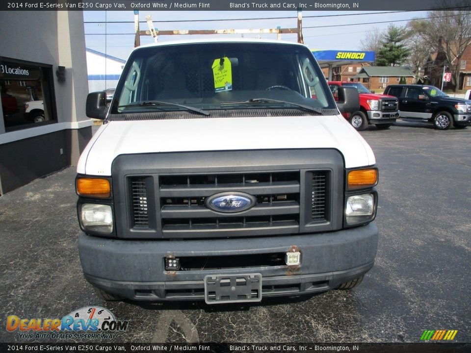 2014 Ford E-Series Van E250 Cargo Van Oxford White / Medium Flint Photo #19