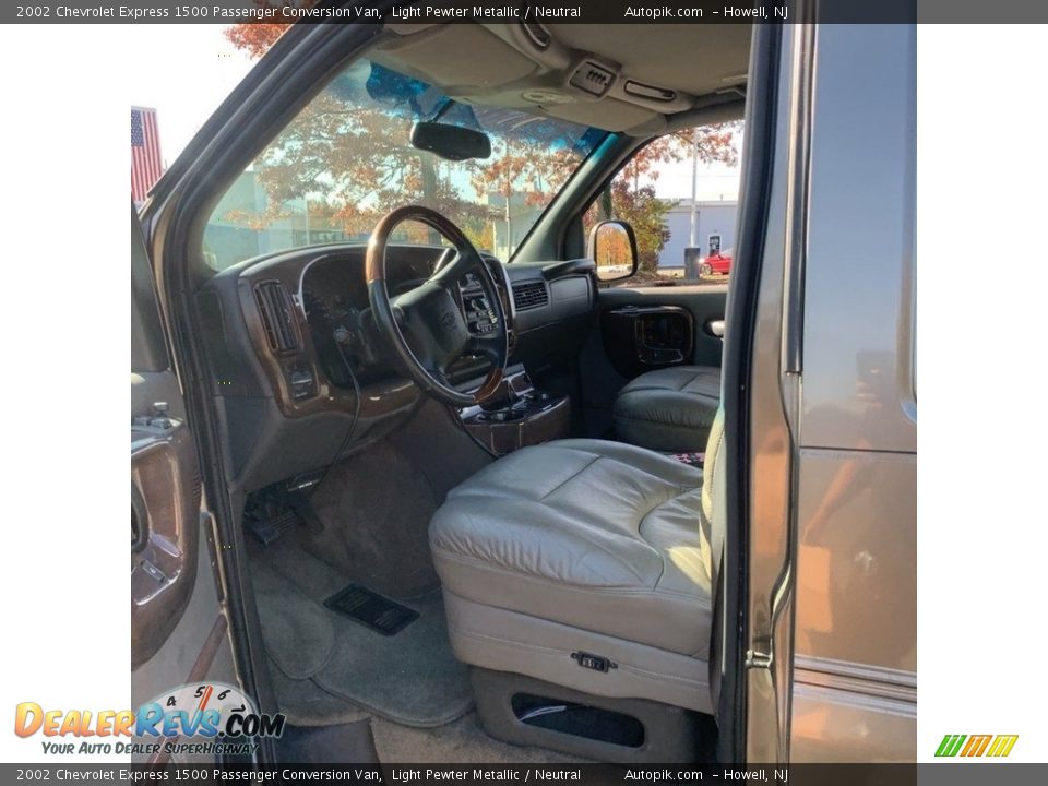 2002 Chevrolet Express 1500 Passenger Conversion Van Light Pewter Metallic / Neutral Photo #11