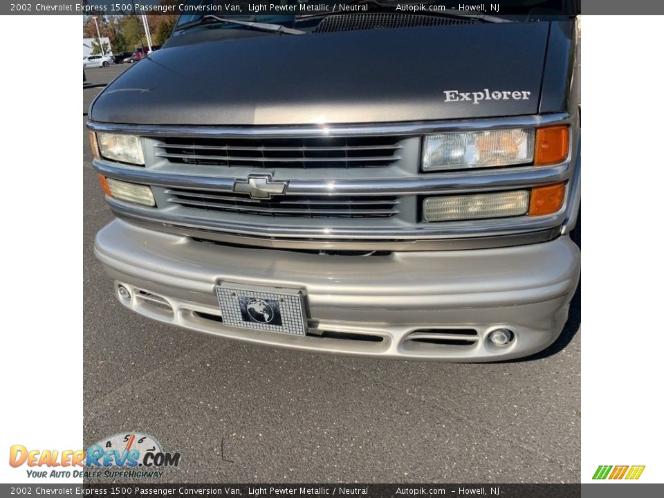 2002 Chevrolet Express 1500 Passenger Conversion Van Light Pewter Metallic / Neutral Photo #25