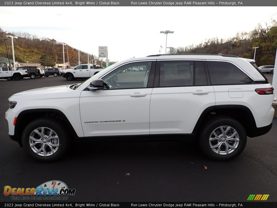 2023 Jeep Grand Cherokee Limited 4x4 Bright White / Global Black Photo #2
